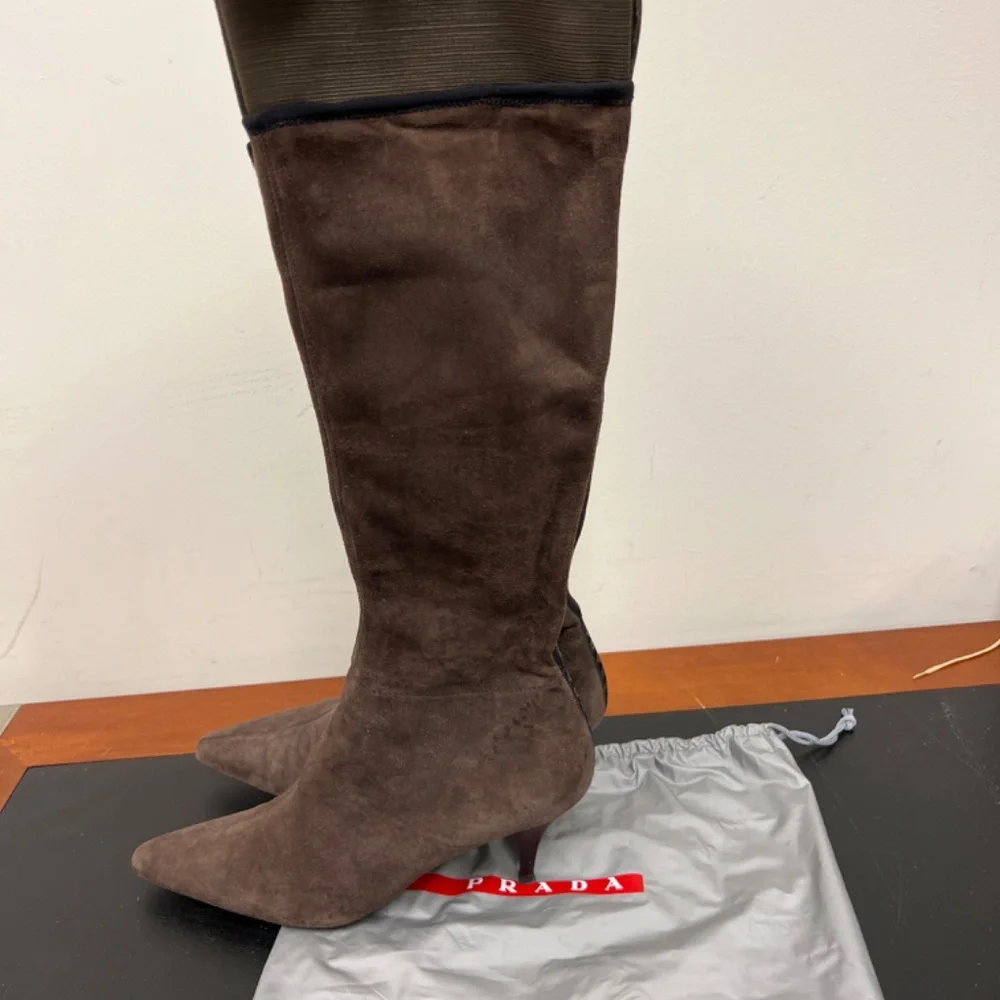 PRADA brown suede sock books - Picture 2 of 11